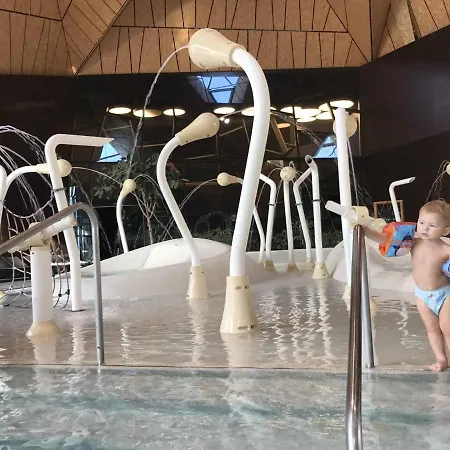 Aqualuna Olimia Vacation بوتْشيترتيك