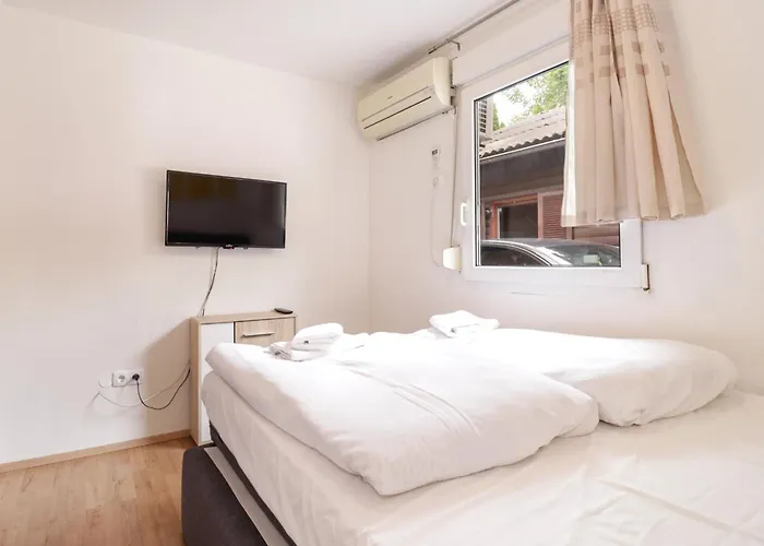 Aqualuna Olimia Vacation